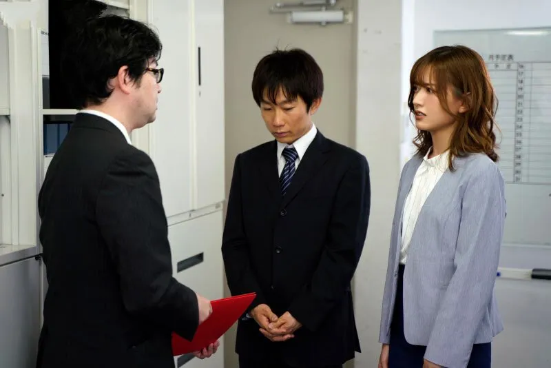 Nghi ngờ cô vợ ngoại tình với thực tập sinh, anh xã lắp camera và cái kết bất ngờ